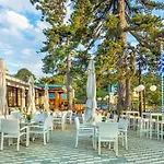 Hotel Troodos Hotel & Spa 3*