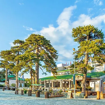 Hotel Troodos Hotel & Spa 3*