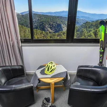 Hotel & Troodos